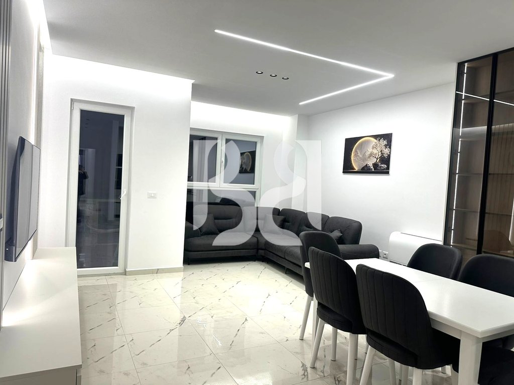 Apartament 2+1+2 me Qira në Aura Residence pranë Universitetit Zoja e Këshillit të Mirë – Tiranë* 2