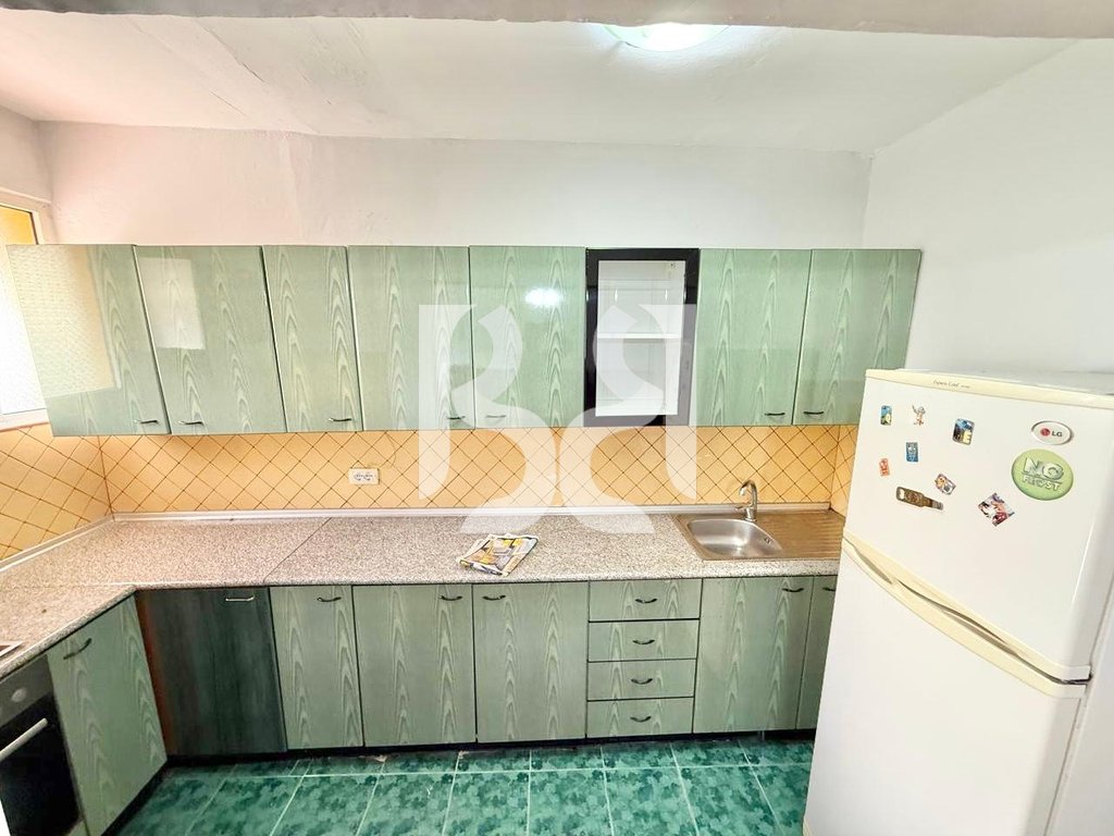 *APARTAMENT NE SHITJE 2+1 NE RRUGEN ALI DEMI PRANE TREGUT TE RI ELEKTRIK 3