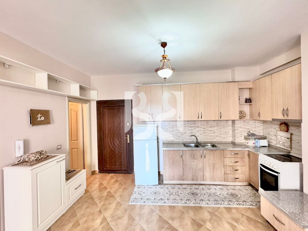 JAPIM APARTAMENT ME QIRA 2+1 NE YZBERISHT 3