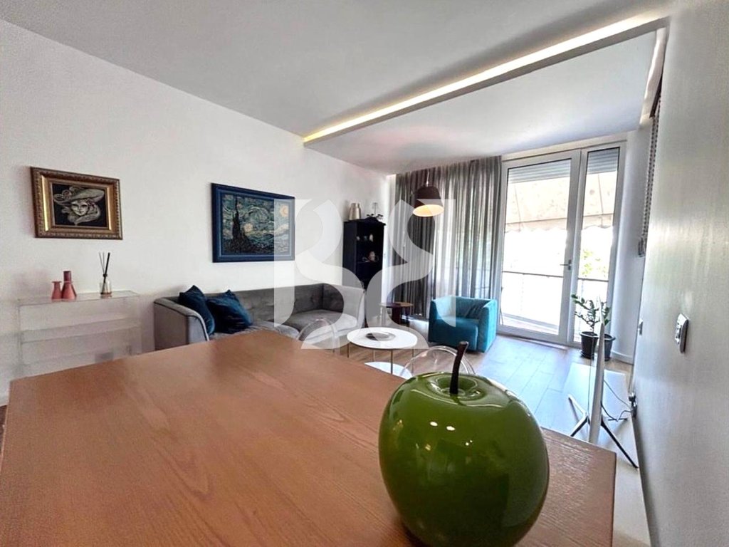 APARTAMENT 2+1+2+BALLKON ME QIRA NE LIQENIN E THATE 3