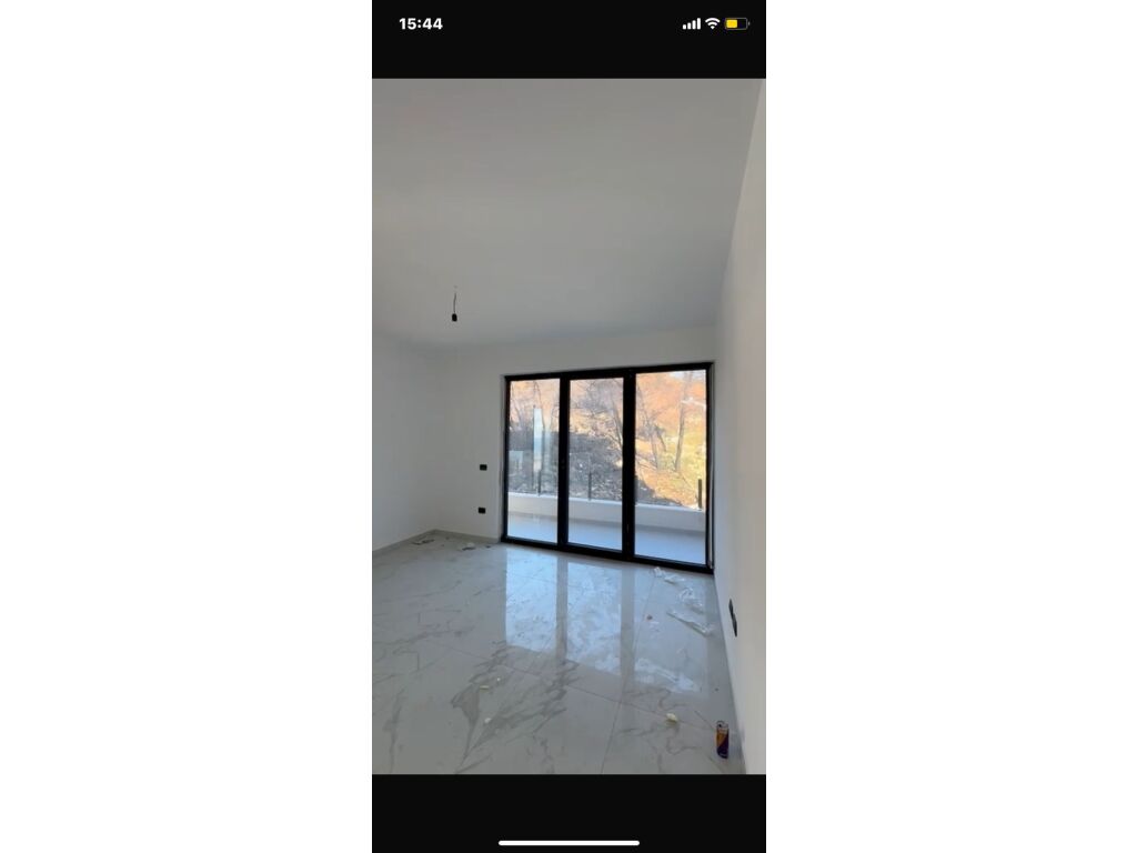 SHITET APARTAMENT 1+1 RANA E HEDHUN NE SHENGJIN 3