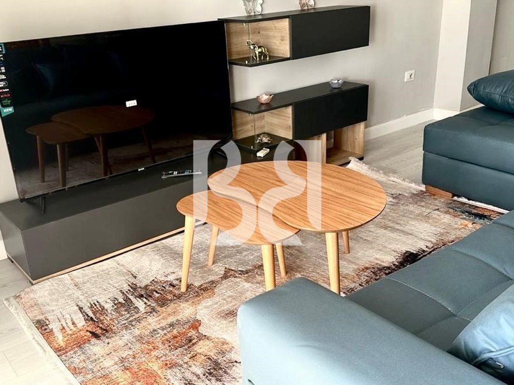 *APARTAMENT 2+1 ME QIRA, MATERNITETI I RI 2