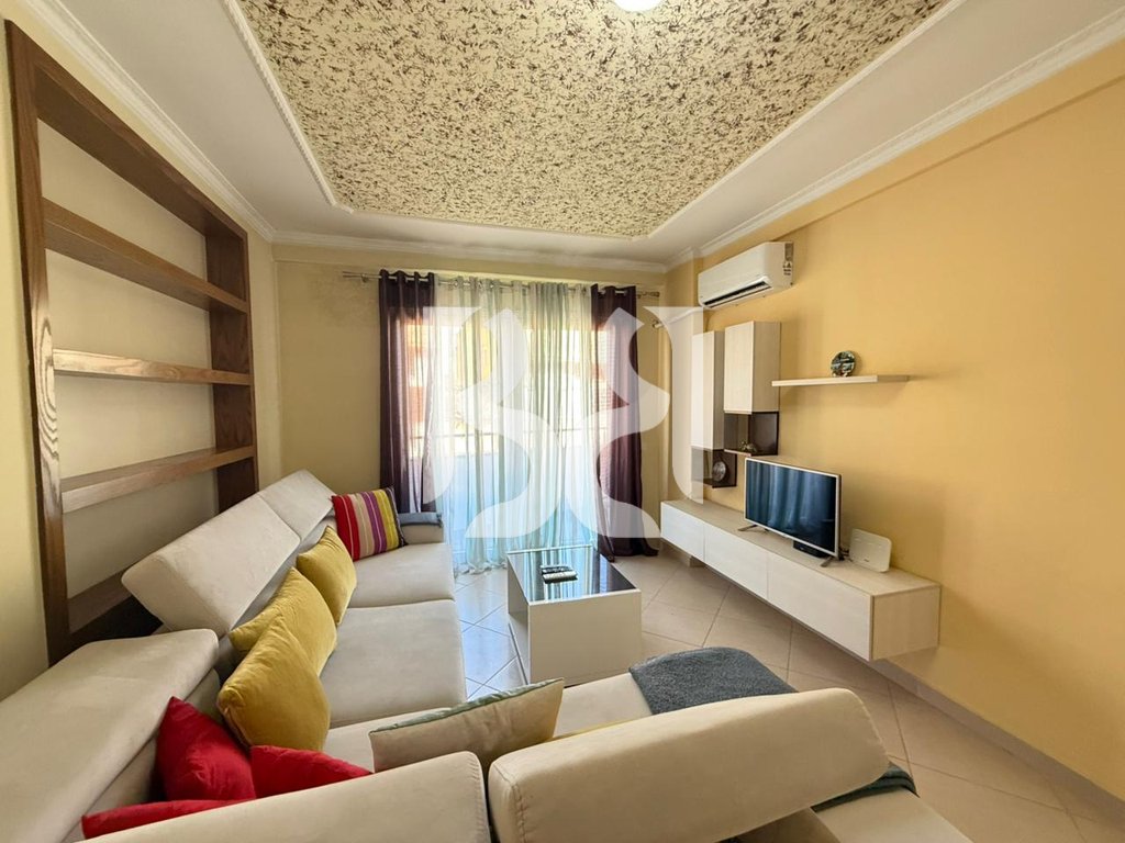JEPET ME QIRA APARTAMENT 1+1 TE KOMUNA E PARISIT