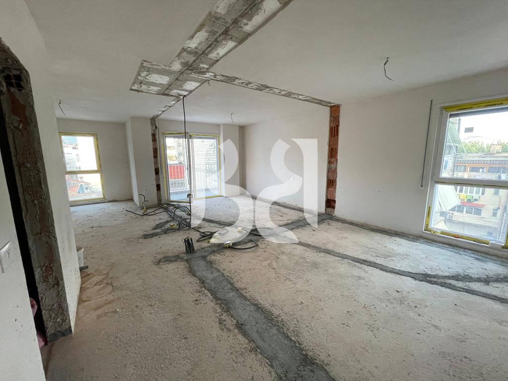 SHITET APARTAMENT 2+1+2+Ballkon NE XHAMLLIK*