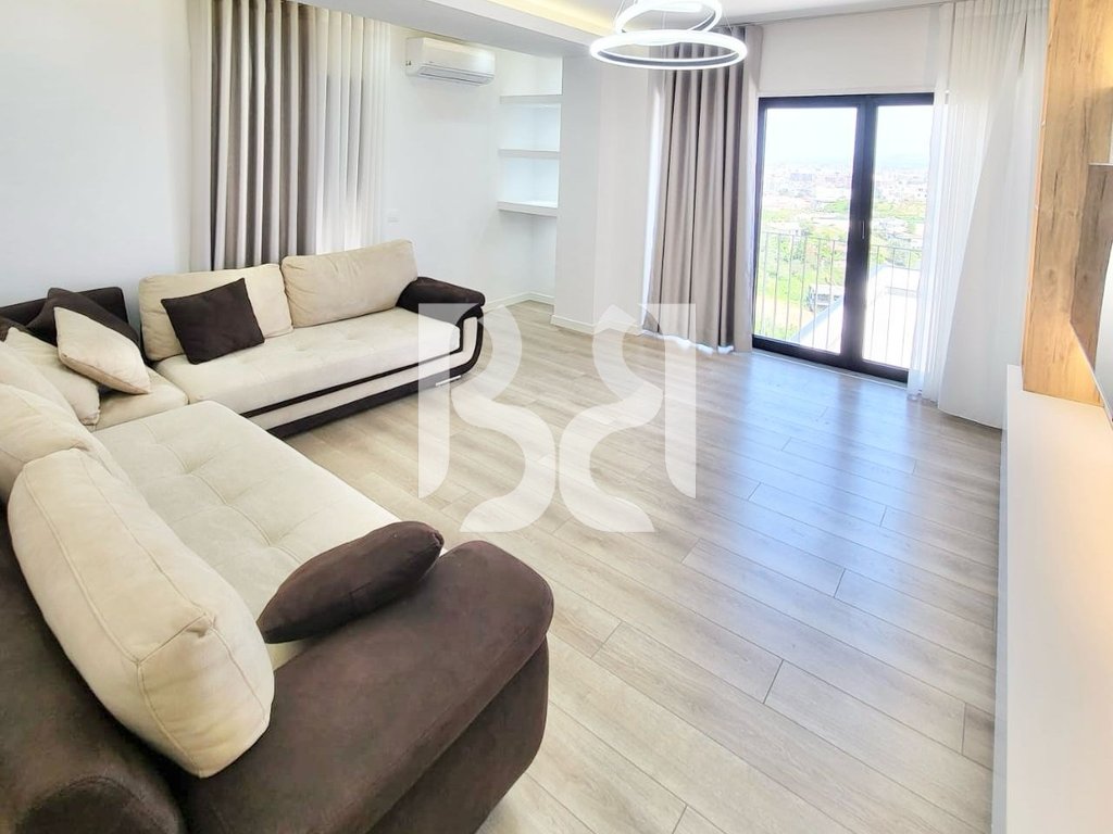 APARTAMENT 2+1 ME QERA TEK KODRA E DIELLIT 2