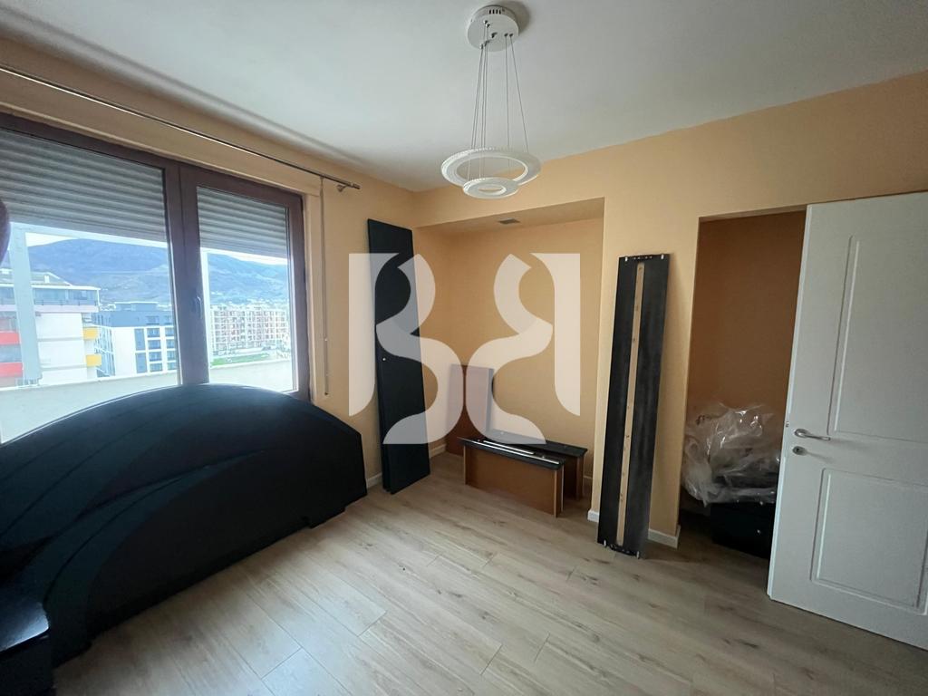 SHITET APARTAMENT 3+1+2+BALLKON NE POGRADEC*