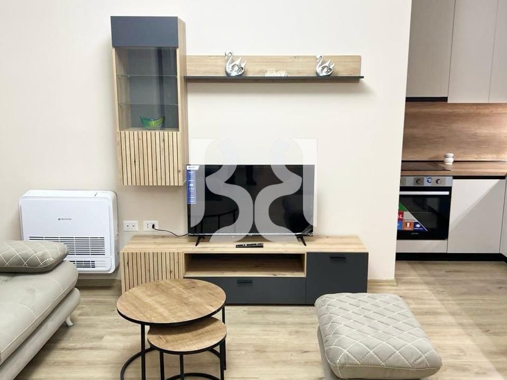 APARTAMENT 1+1 ME QIRA TEK BULEVARDI I RI* 2