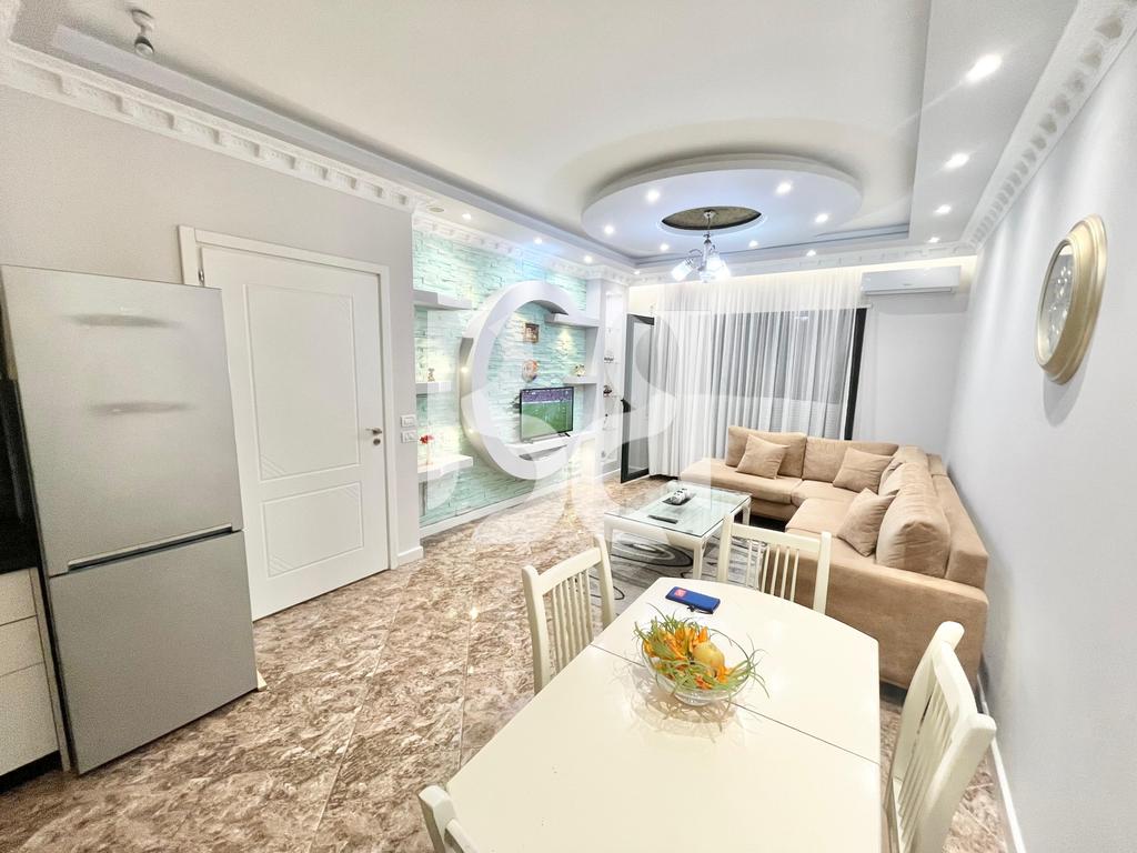 JEPET ME QIRA APARTAMENT 1+1+POST PARKIMI 50,000 LEKE GREEN CITY ASTIR** 2