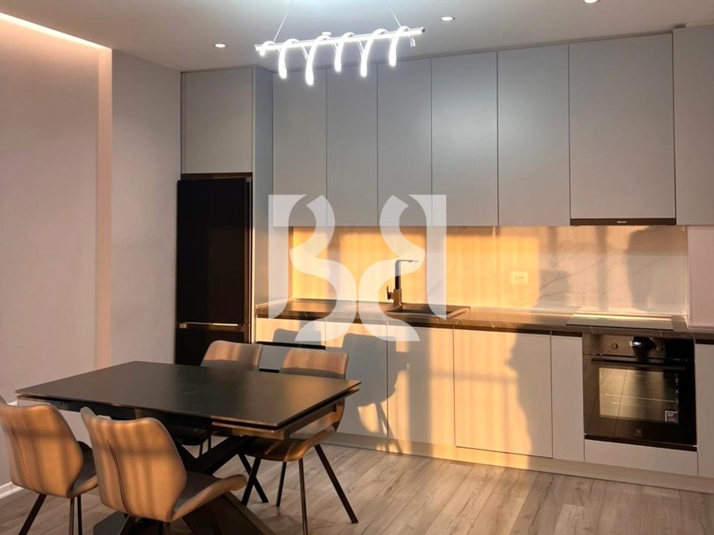 APARTAMENT ME QIRA 2+1+2 TRIO TOWER DON BOSCO 940 EURO 4
