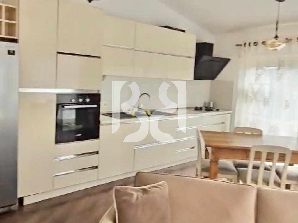 APARTAMENT 3+1+2 ME QIRA RRUGA PETI LIQENI I THATE 4