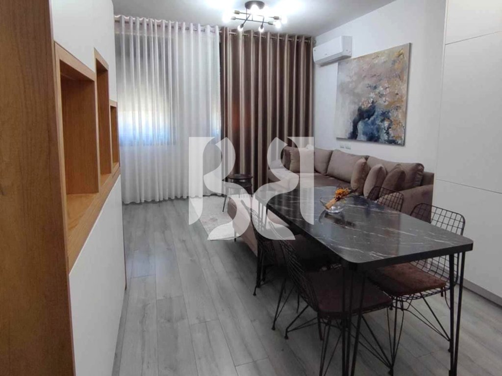 APARTAMENT 1+1 ME QIRA, PRANE AMERICAN 3*