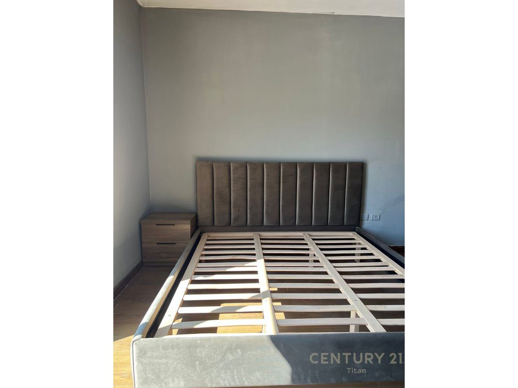 Apartament 2+1 + verande per shitje ! 2