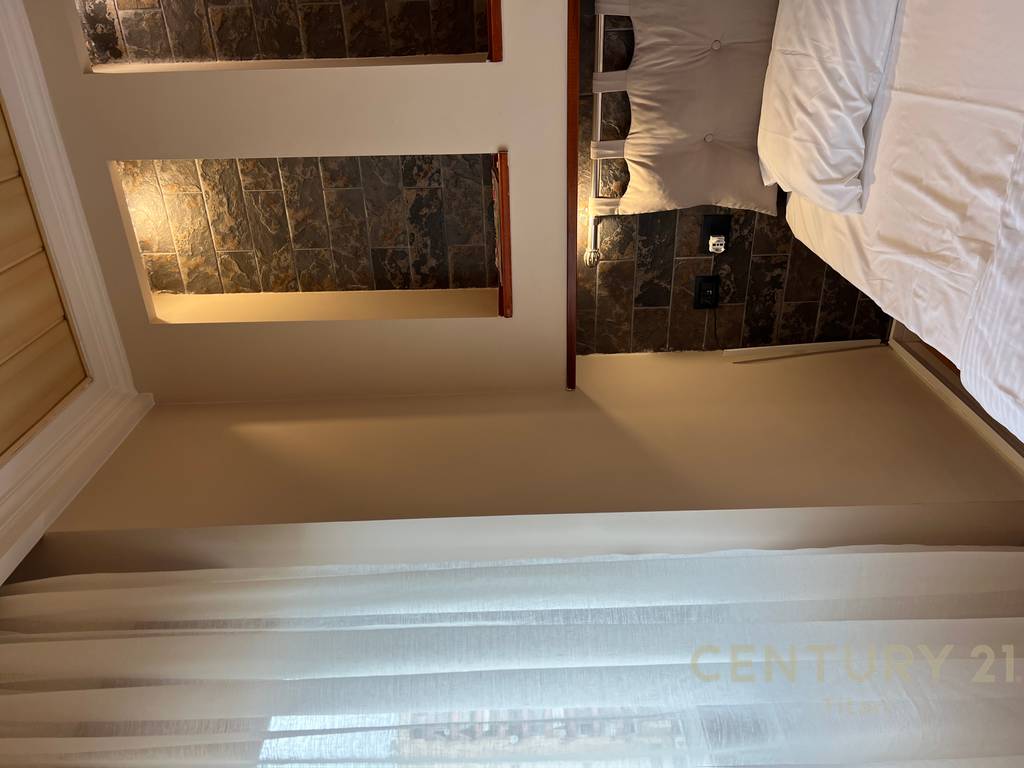 Apartament 1+1 dhe garsoniere per shitje ne Qender. 3