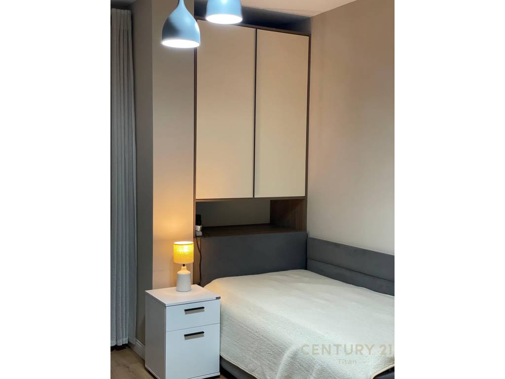 Jepet me qira apartament 3+1+2+parkim ne Fiori Di Bosko 4