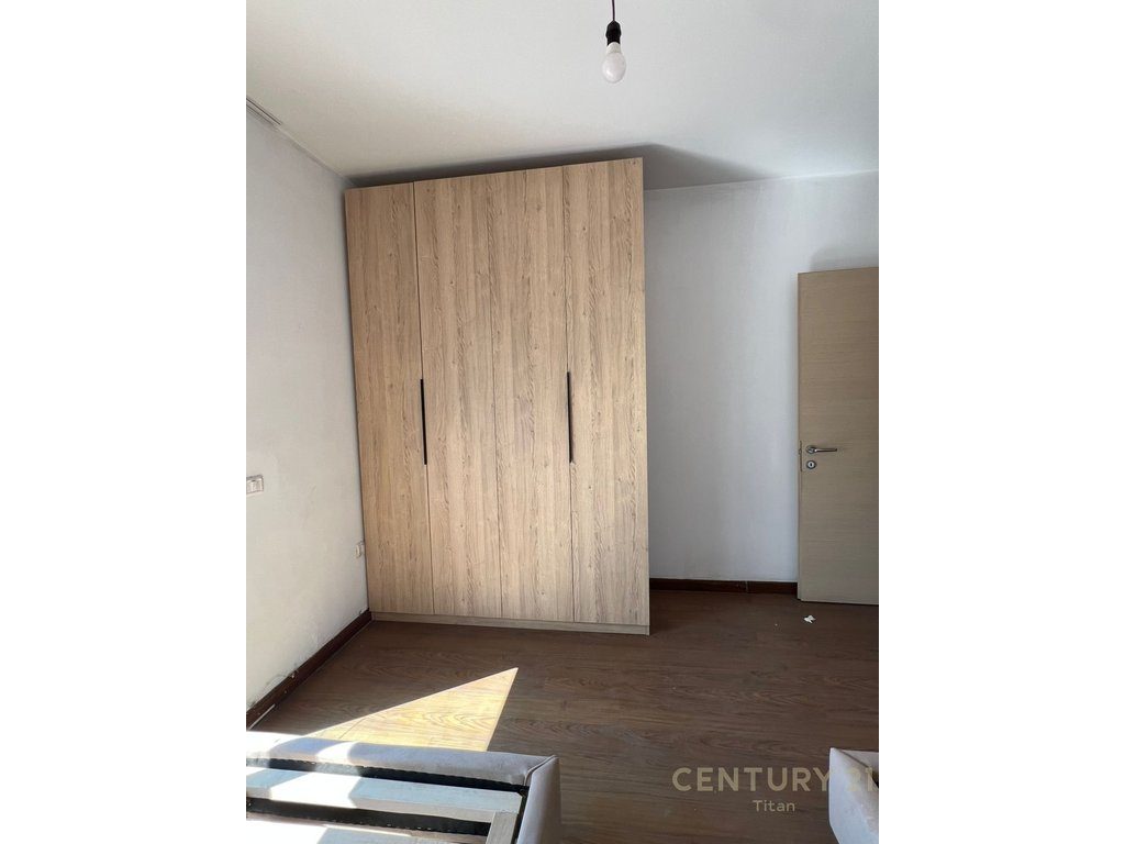 Apartament 2+1 + verande per shitje ! 3