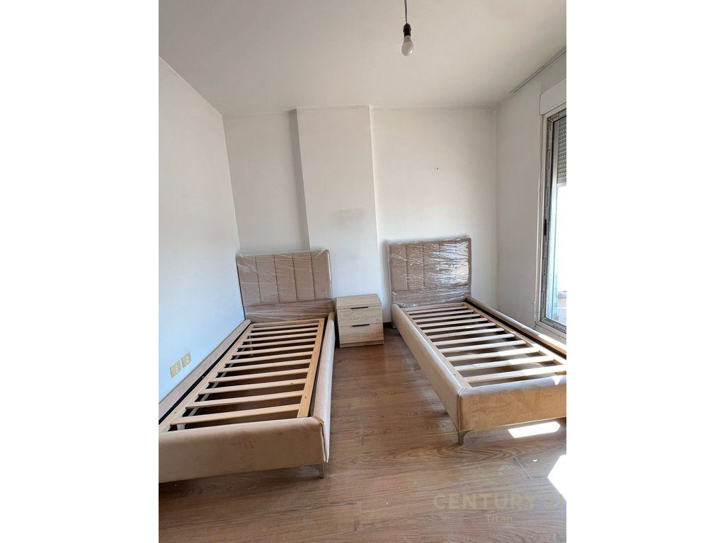 Apartament 2+1 + verande per shitje ! 4