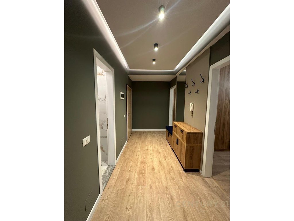 Apartament modern 3+1+2 ballkone per shitje ne Astir 4