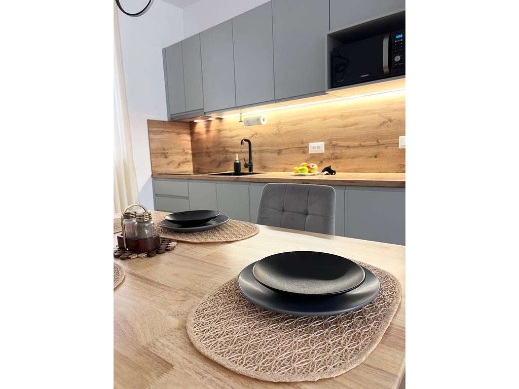 Apartament modern 2+1 per qira ne Qender 3