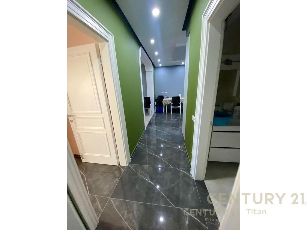 Apartament 2+1+2 per shitje prane Vila Gold 3