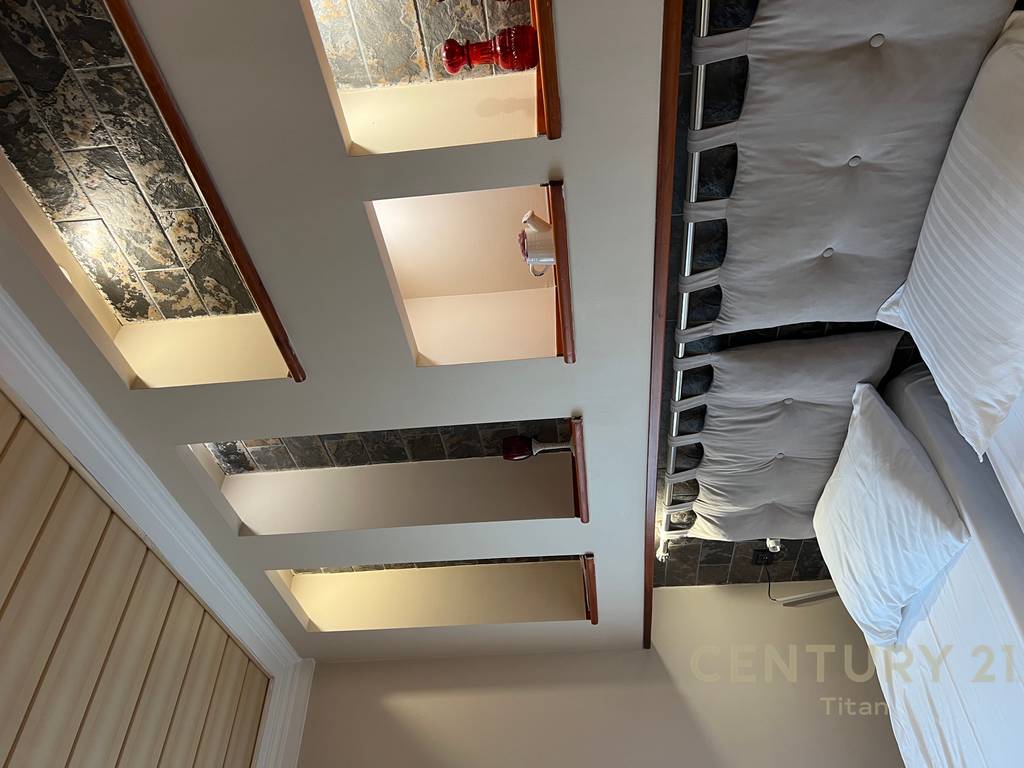 Apartament 1+1 dhe garsoniere per shitje ne Qender. 2