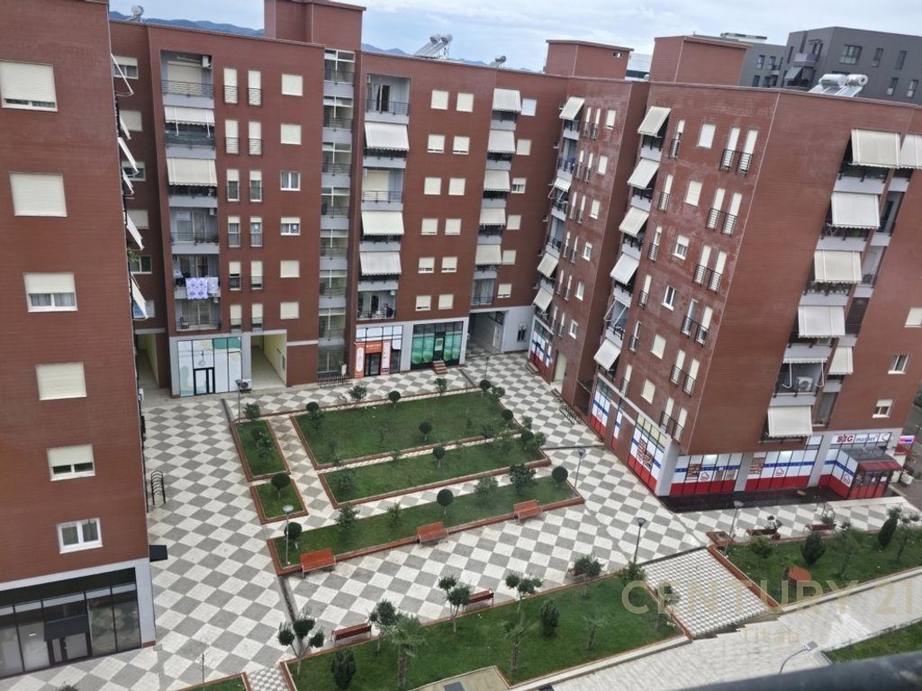 SHITET AMBIENT KOMERCIAL TE KOMPLEKSI BESA - R, DON BOSKO