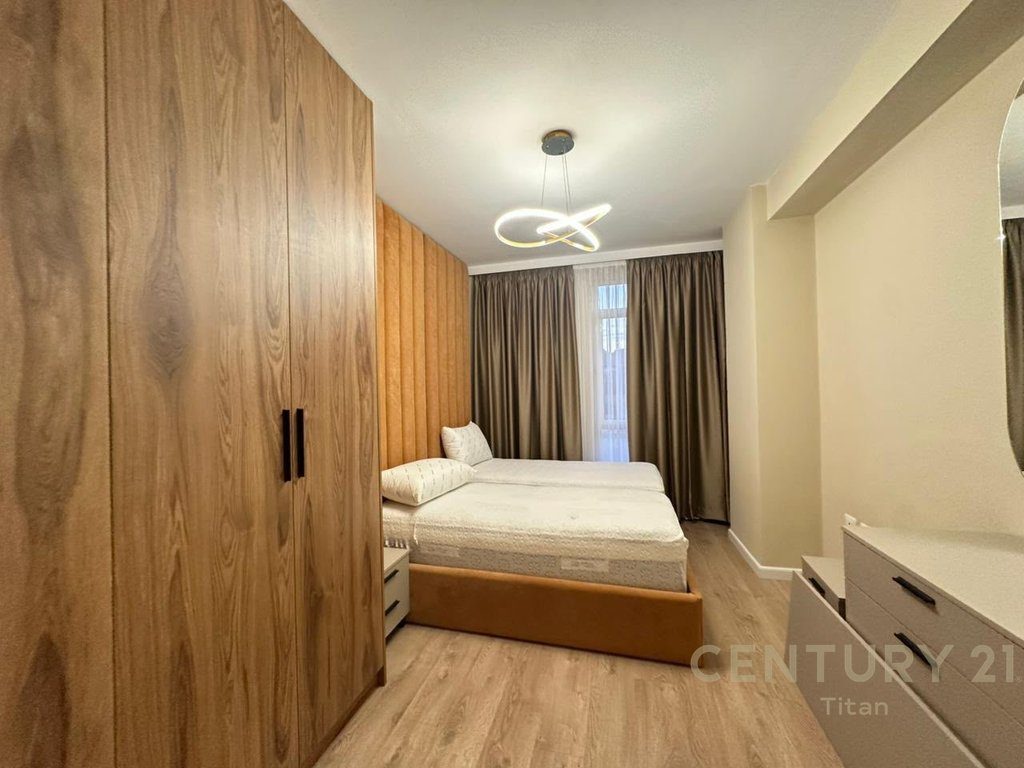 Apartament modern 3+1+2 ballkone per shitje ne Astir 3