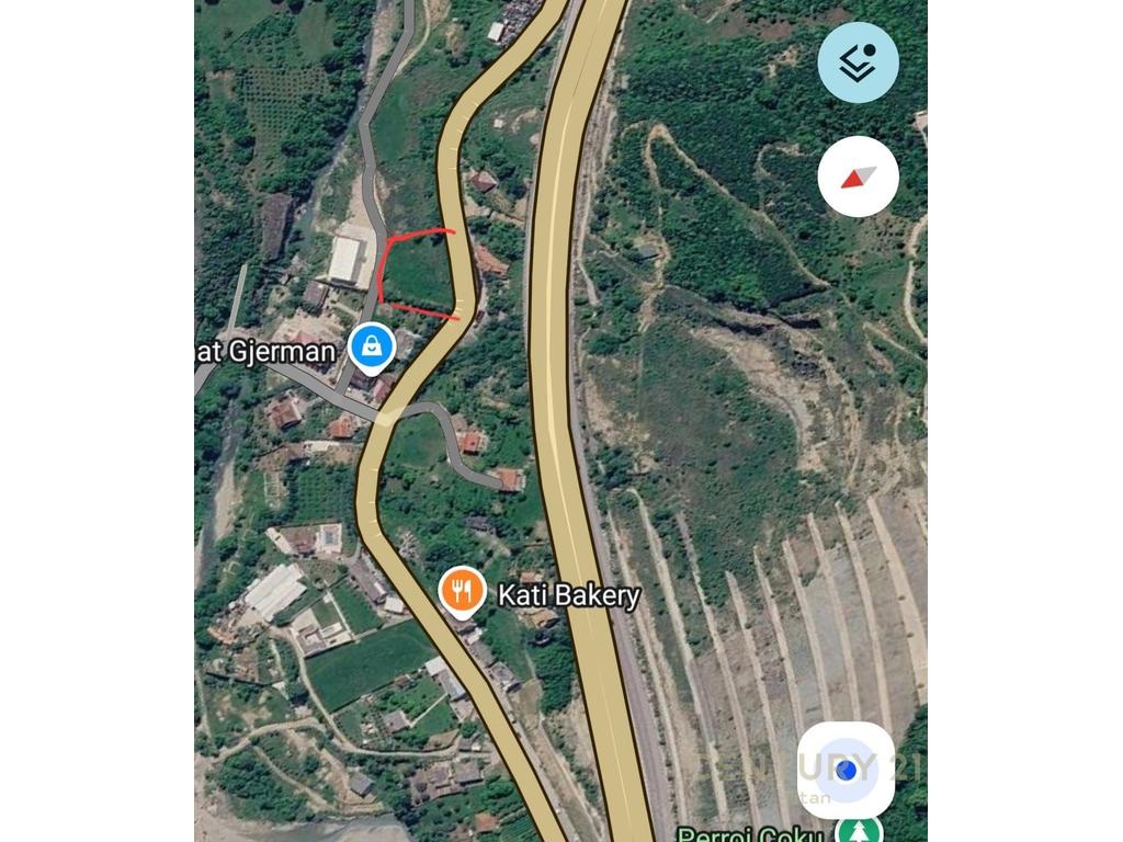 Shitet tokë për kapanon buzë rruge në Ibë