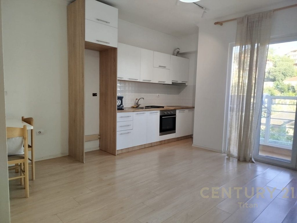 SHITET APARTAMENT 1+1 NE KOMBINAT