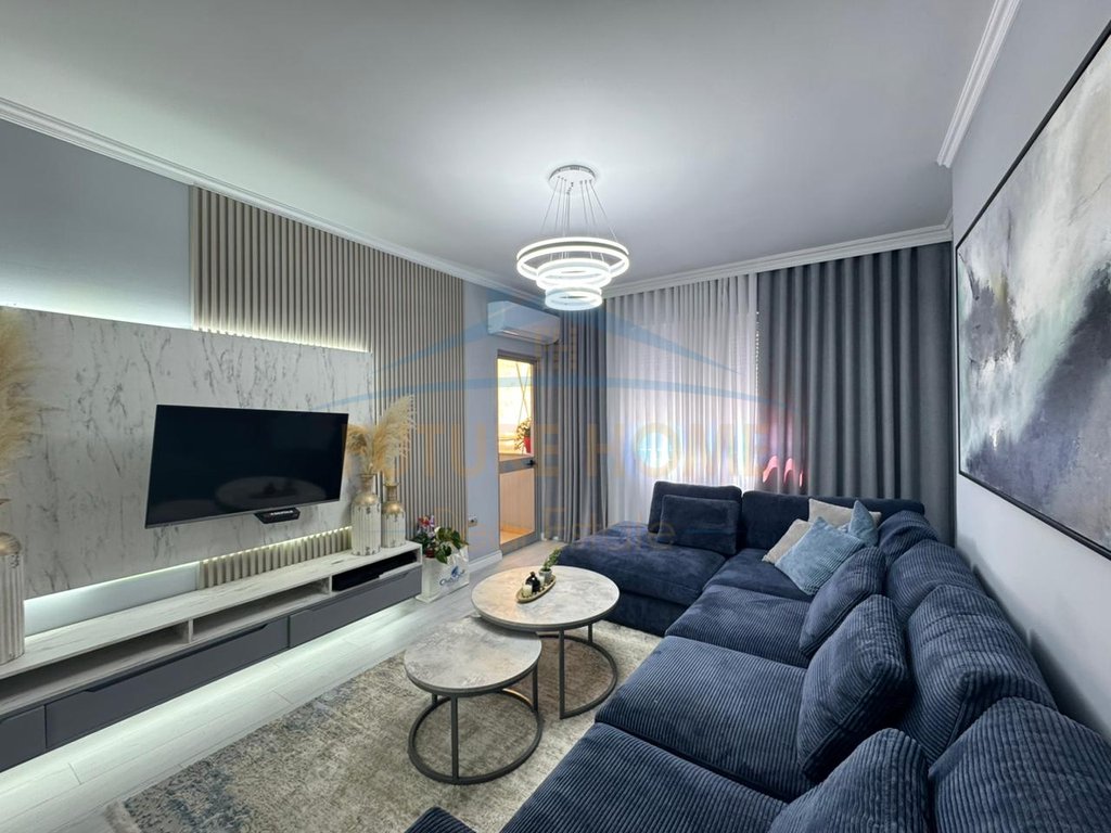 Shitet, Apartament 2+1, Yzberisht 2