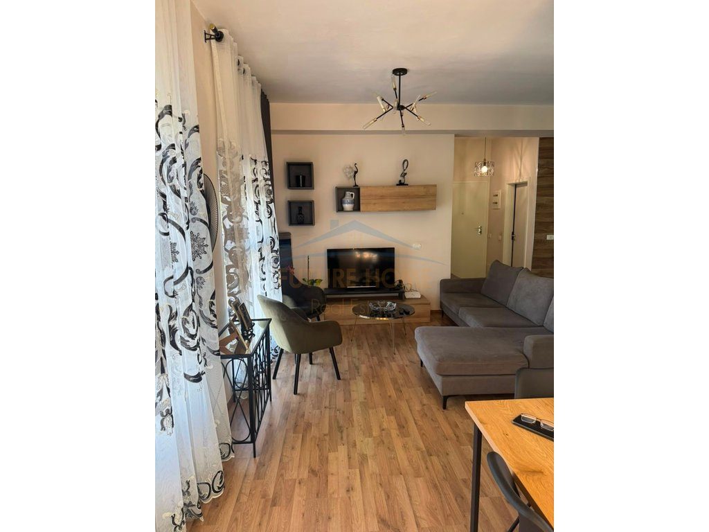 Shitet, Apartament 3+1+2, Kompleksi Mangalem, Ali Demi, Tiranë