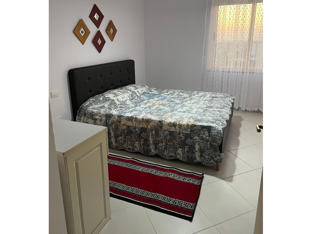Shitet, Apartament 1+1, Yzberisht, Tiranë 3