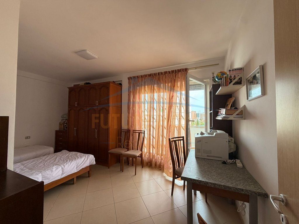 Shitet, Apartament 2+1+2+Verandë, Rruga Jordan Misja, Tiranë 3