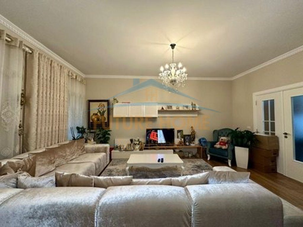 Shitet, Apartament 3+1+2, Liqeni i Thatë, Tiranë. 3