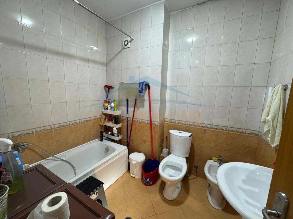 Shitet, Apartament 2+1+2, Don Bosko
