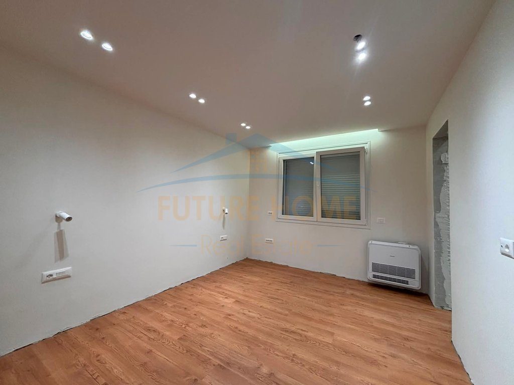 Qera, Apartament 2+1+2, Ish Ekspozita, Tiranë. 2