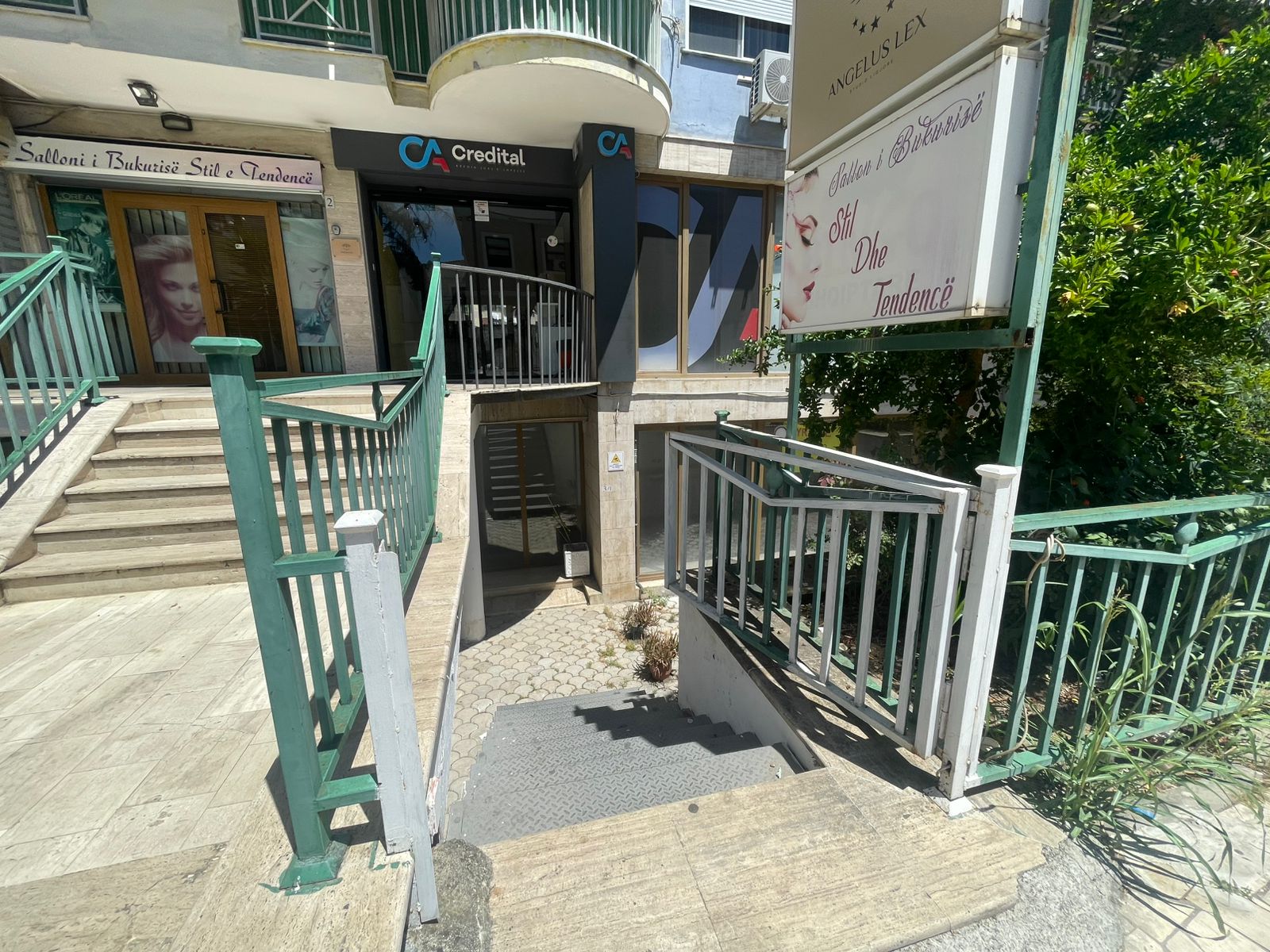 SHITEN AMBIENTE PER ZYRA PAZARI I RI