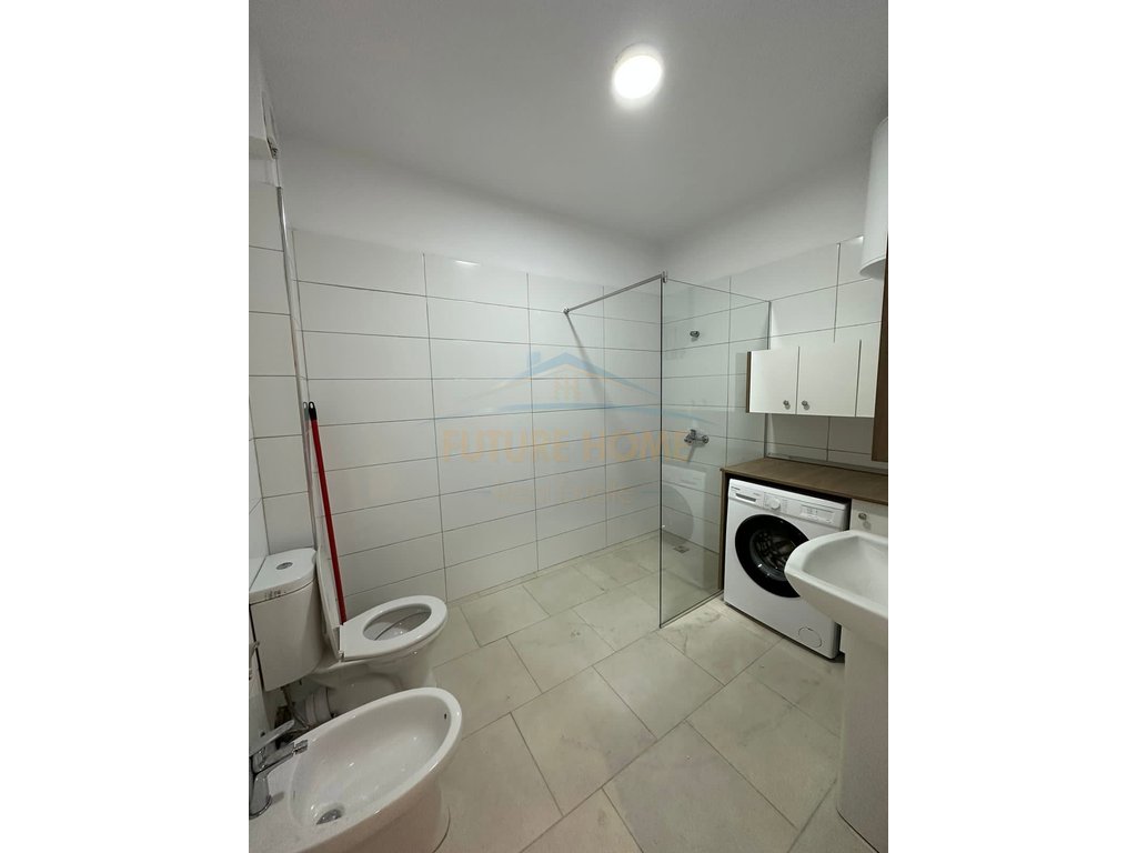 Shitet, Apartament 2+1, Kamëz 110,000 € 11,000,000 Lekë