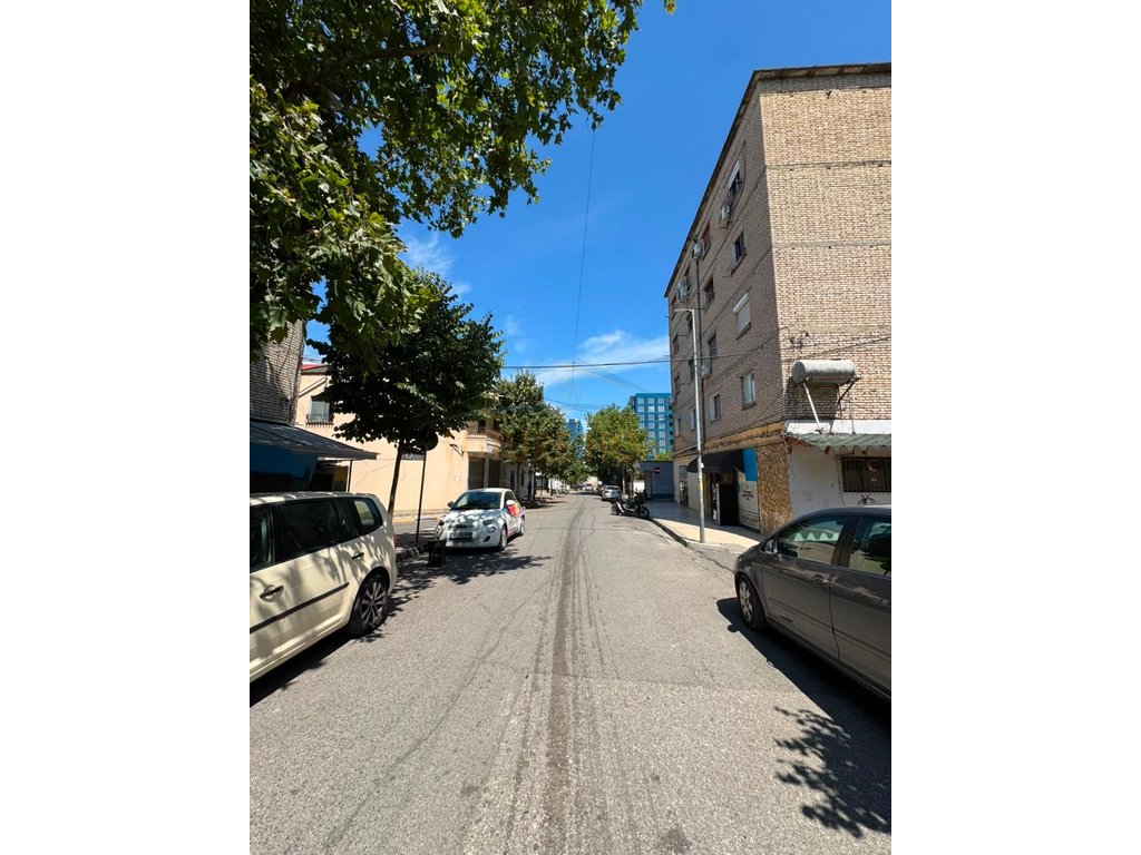 Shitet, Apartament 1+1, Ali Demi, Tirane 2