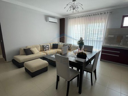 Shitet, Apartament 2+1+2, Zogu i Zi, Tiranë. 2