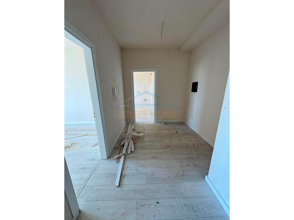 Shitet, Apartament 2+1, Urban Gate, Unaza e Re