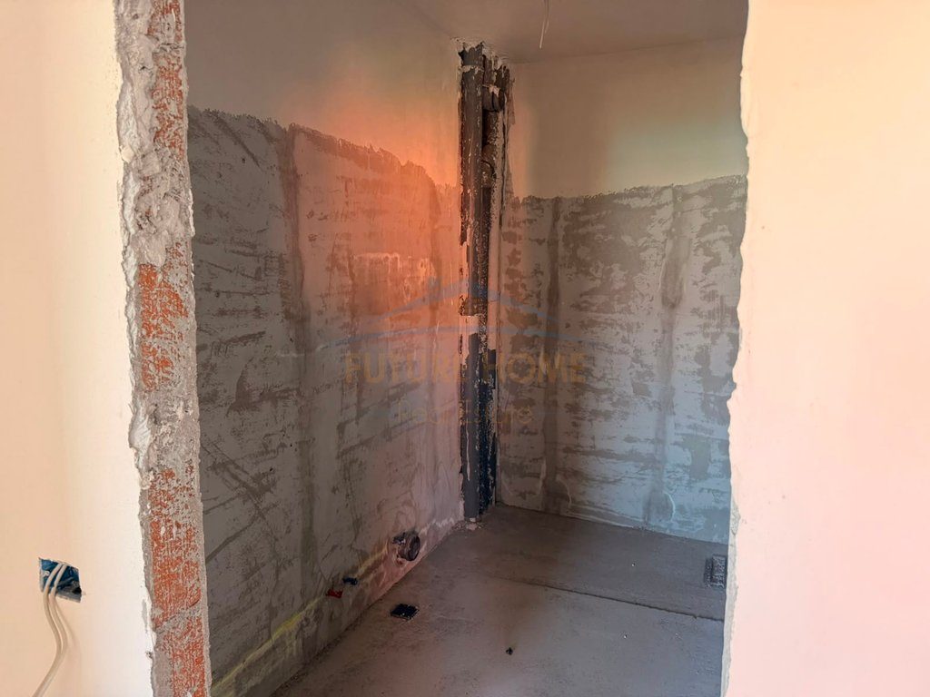 Shitet, Apartament 1+1, "Residenca Platinium II", Paskuqan, Tirane. 4