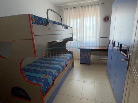 Shitet, Apartament 2+1+2, Zogu i Zi, Tiranë. 3