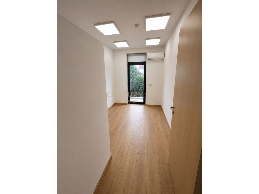 APARTAMENT NË SHITJE – ISH BLLOKU! 3