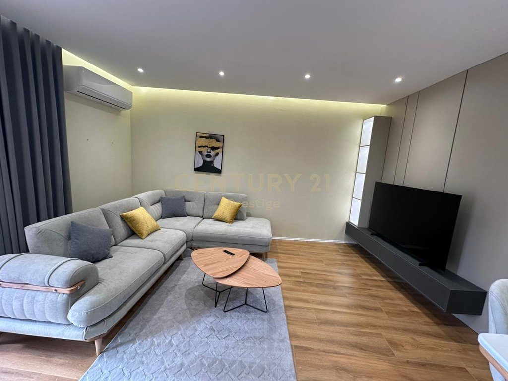 Apartament 1+1 Për Shitje tek Rruga e Kavajës, pranë Qendrës së Tiranës!