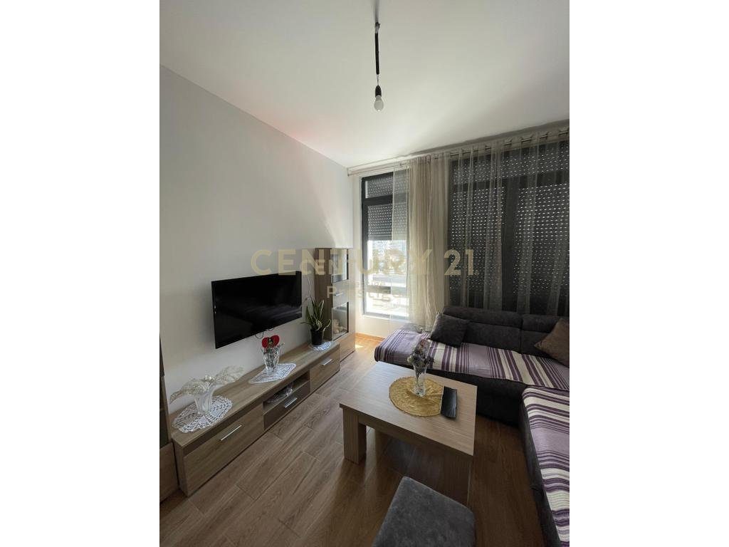 APARTAMENT I TIPOLOGJISE 2+1 ME QIRA, TEK ISH-DOGANA, TIRANE! 3