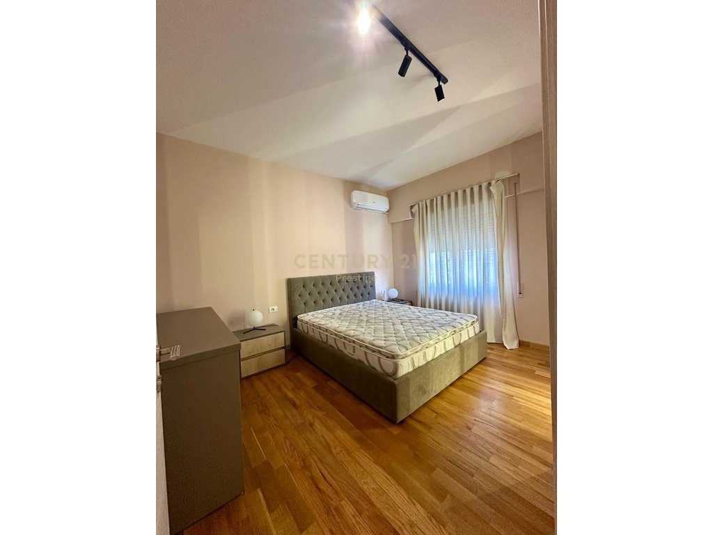 APARTAMENT 1+1 ME QIRA, RRUGA DALIP TOPI, FRESK! 4