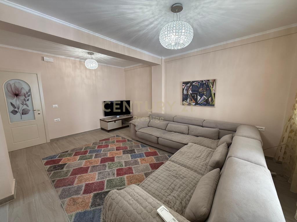 APARTAMENT 1+1 NE SHITJE "BULEVARDI ZOGU PARE", TIRANE! 4