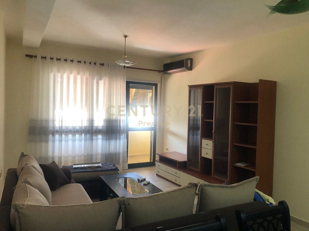 APARTAMENT 2+1 ME QIRA, RRUGA E KAVAJES, TIRANE! 2