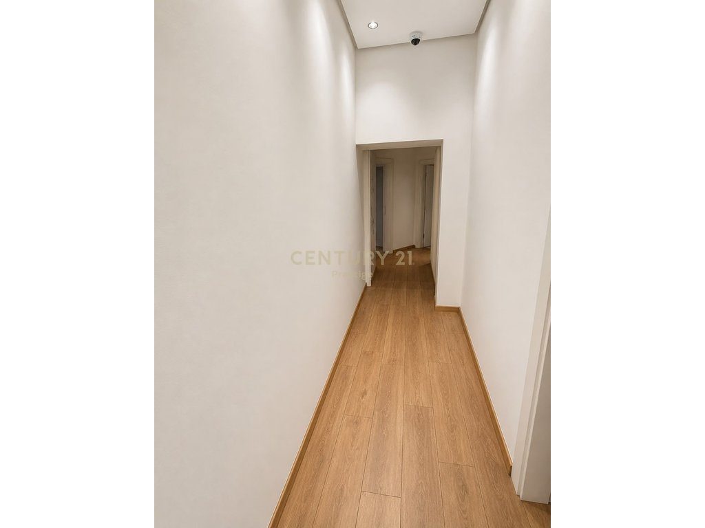 APARTAMENT NË SHITJE – ISH BLLOKU! 4