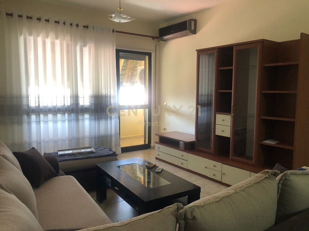 APARTAMENT 2+1 ME QIRA, RRUGA E KAVAJES, TIRANE!